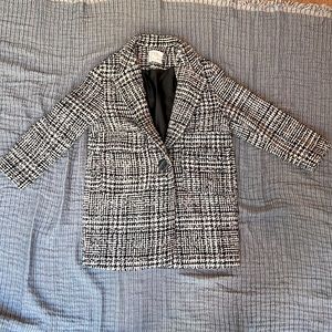 Black and white kids coat with two buttons size 10- ZARA kids